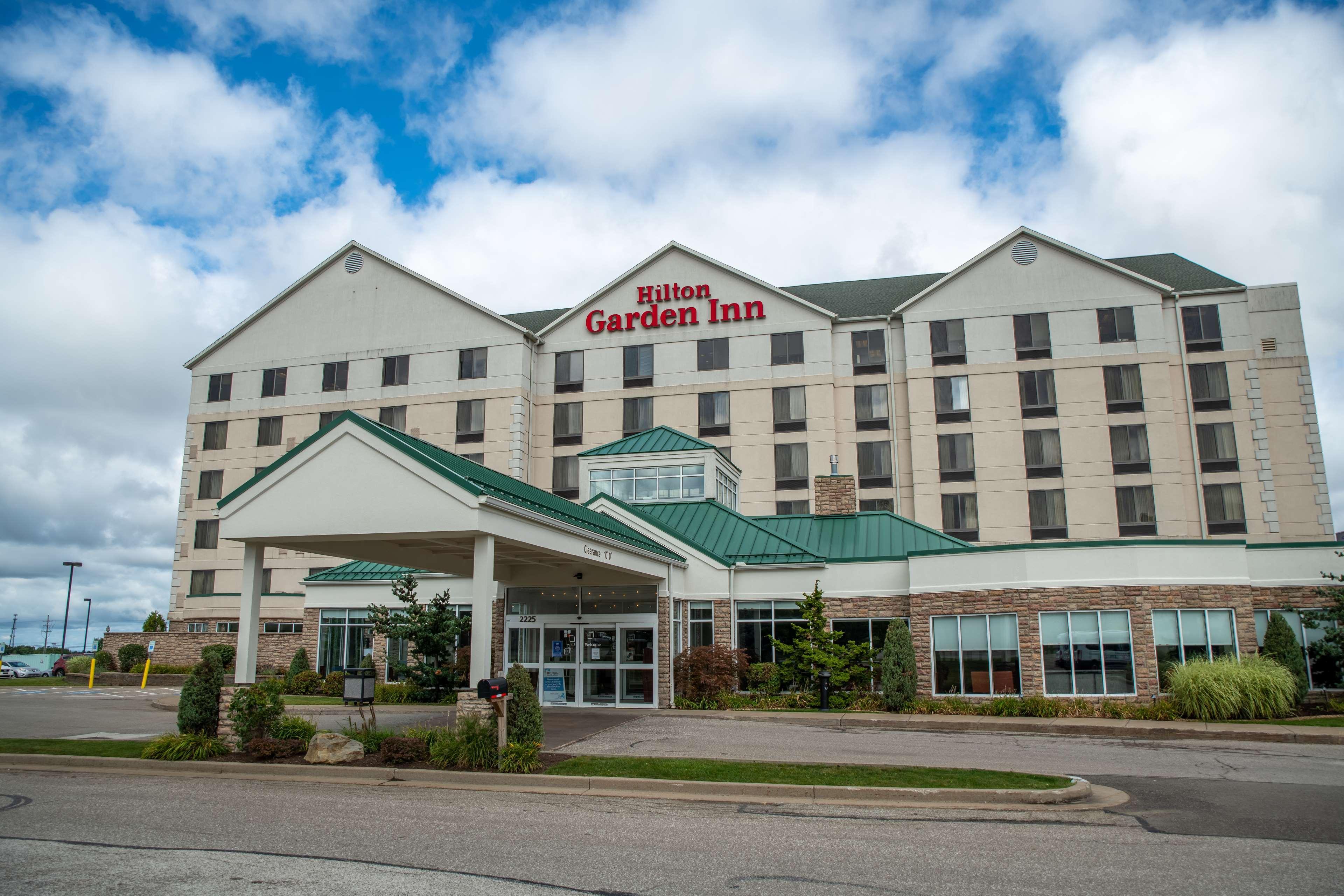 Hilton Garden Inn Erie Ngoại thất bức ảnh